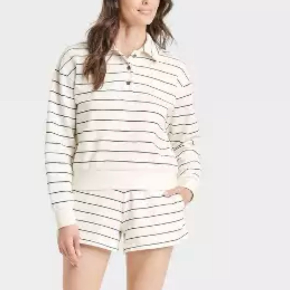 Universal Thread Cream and Black Striped Set